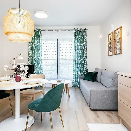 Apartment Walonska With Free Parking Wroclaw By Noclegi Renters Exterior foto