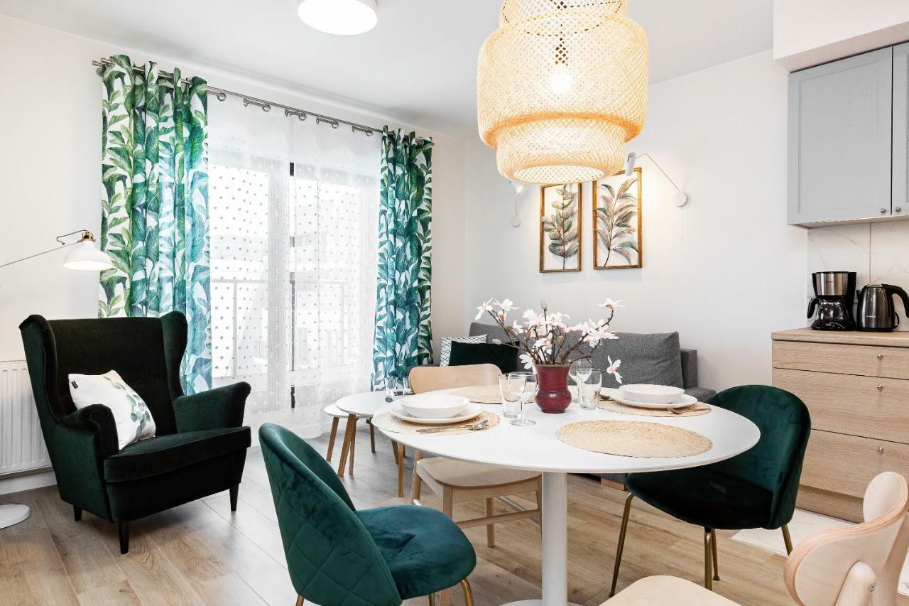 Walonska With Free Parking By Renters Apartment *