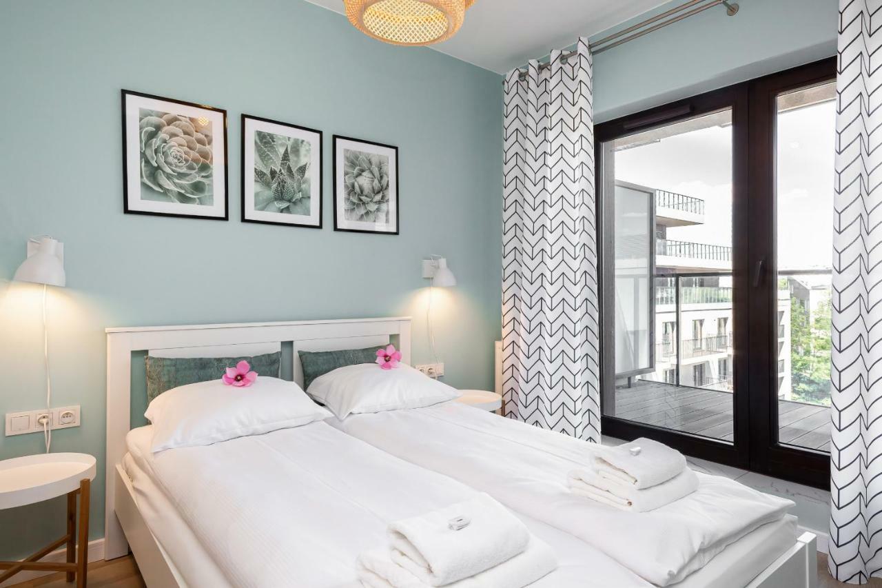 Walonska With Free Parking By Renters Apartment Breslau